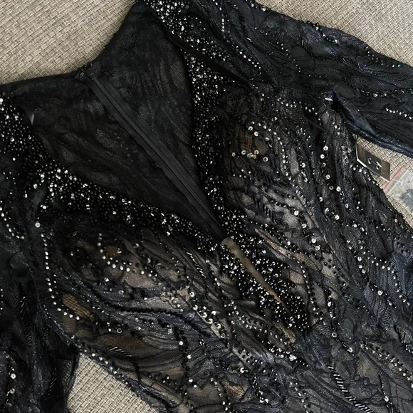 Mac Duggal Black Lace Evening Gown - Picture 10 of 13